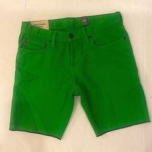 ABERCROMBIE & FITCH, Skinny men’s Kelly green button climate shorts Size W31 L30